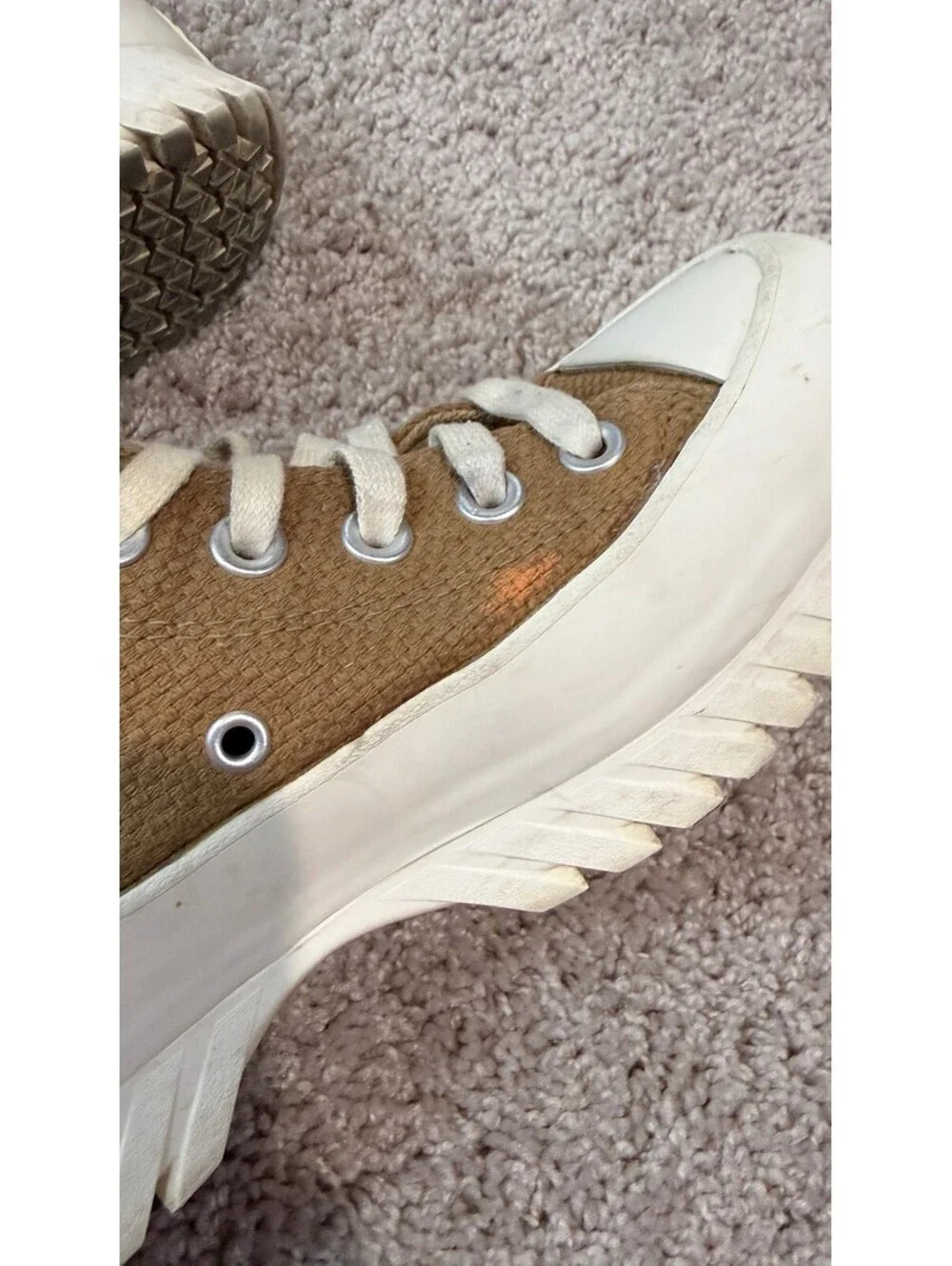 Converse Chuck Taylor All Star Lugged Platform High Autumn Embroidery size 8.5